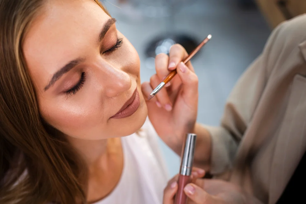 Maquillaje profesional en Woman Burgos