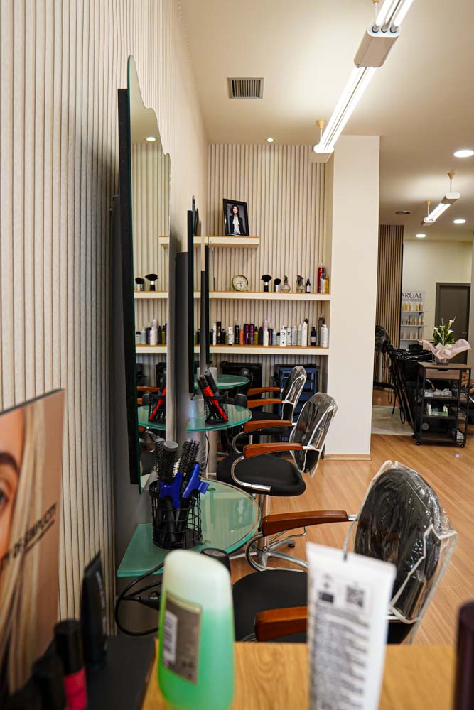 PELUQUERÍA WOMAN - Peluquería unisex en Burgos-8